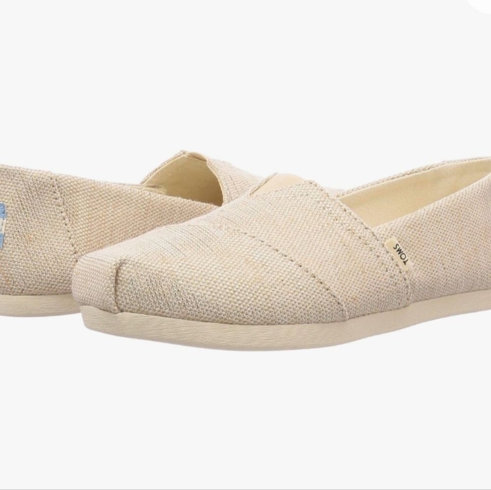 Tom's 🍁 Canvas Classics